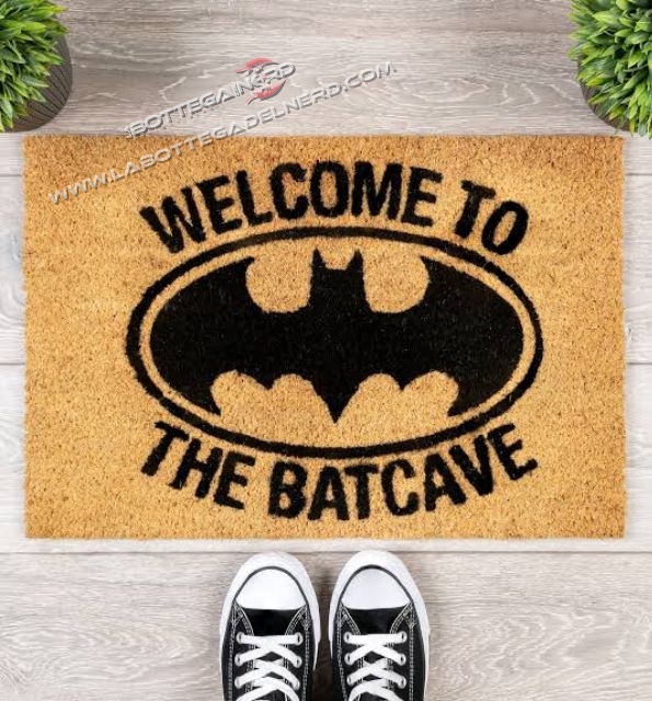ZERBINO IN FIBRA – Batman “Benvenuto nella Batcaverna” 40x60